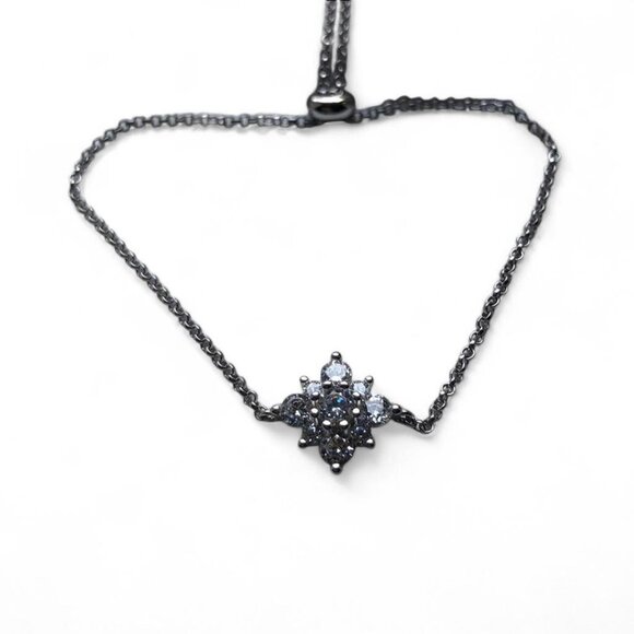 Charmed Aroma Snowflake Bolo Bracelet - Picture 1 of 5